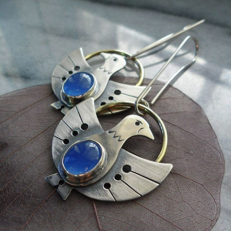 LIVIAI β Elegant Vintage Bird Earrings in Silver with Sparkling Blue Crystal