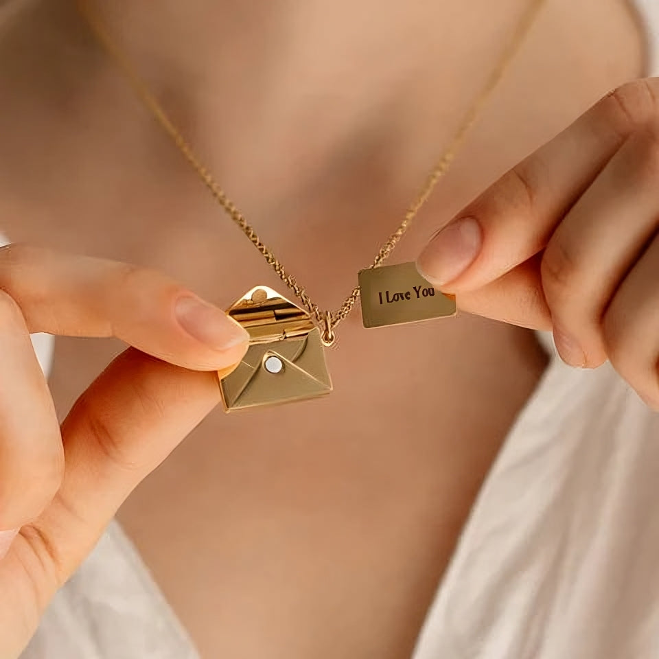 Medallion with Love Letter - Personalized