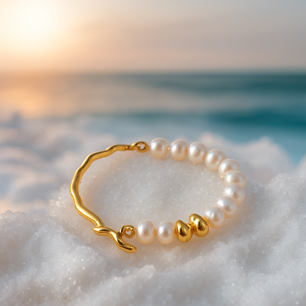 Alana | Golden Bracelet with Pearls-Westeryn