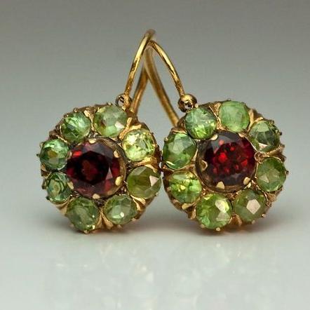 Elegant Round Green and Red Crystal Earrings-Westeryn