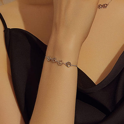 MELIA – Elegant Adjustable Paw Bracelet Made of High-Quality 925 Sterling Silver