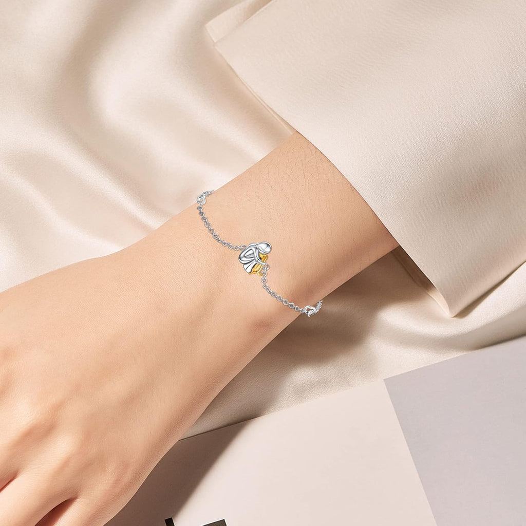 YARAIE – Elegant Adjustable Lucky Bracelet – Simple Design & Enchanting Aura-Westeryn