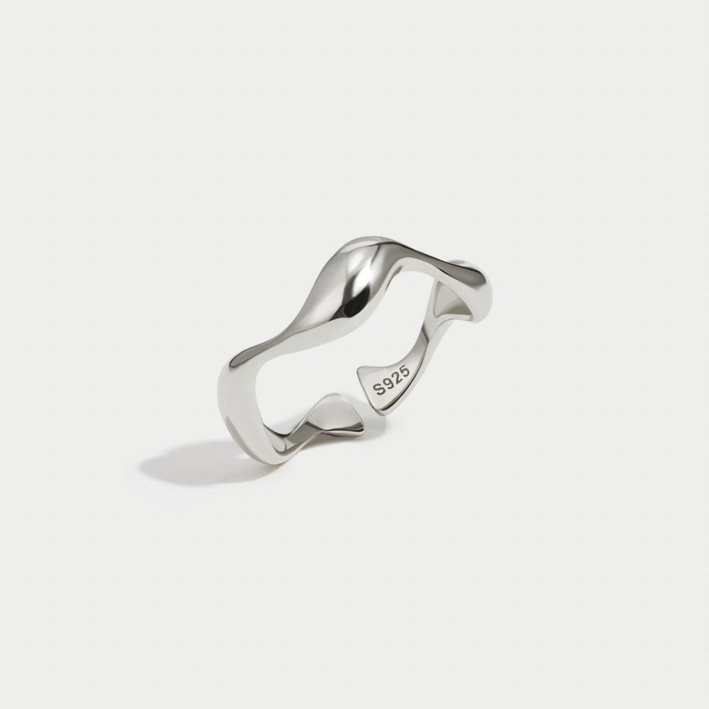 Waves - Minimalist Ring-Westeryn