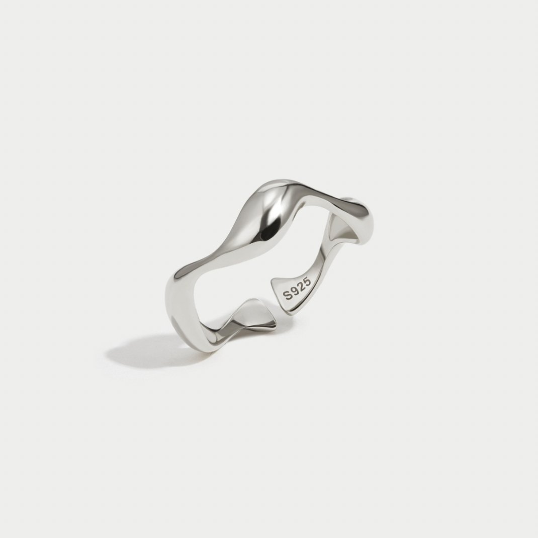 Waves - Minimalist Ring-Westeryn