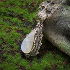 Vintage Moonstone Pendant Necklace-Westeryn