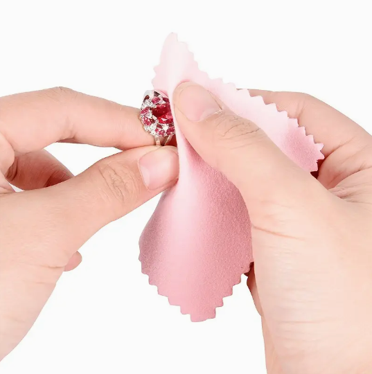 Sophie's Premium Jewelry Cleaning Cloths – 50 Pieces for Radiant Shine-Westeryn