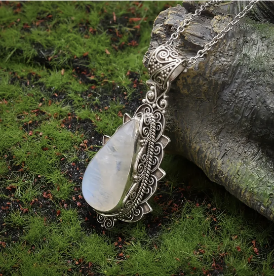 Moonstone Necklace in Vintage Setting-Westeryn