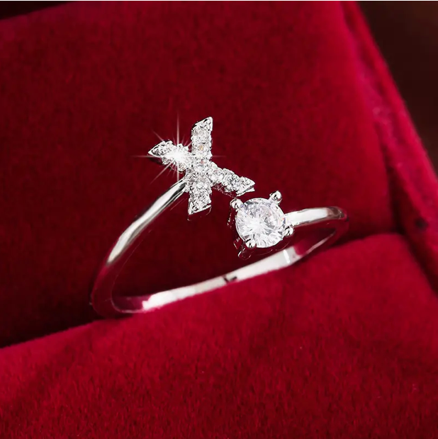 Elegant Letter Ring with Diamonds in Gold and Silver-Westeryn