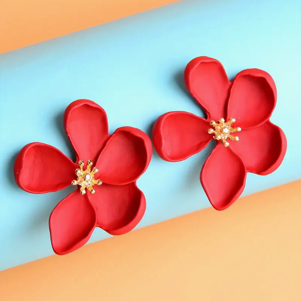 Golden Flower Earrings in Vintage Design-Westeryn