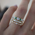 Vintage rings with white and green opal-Westeryn