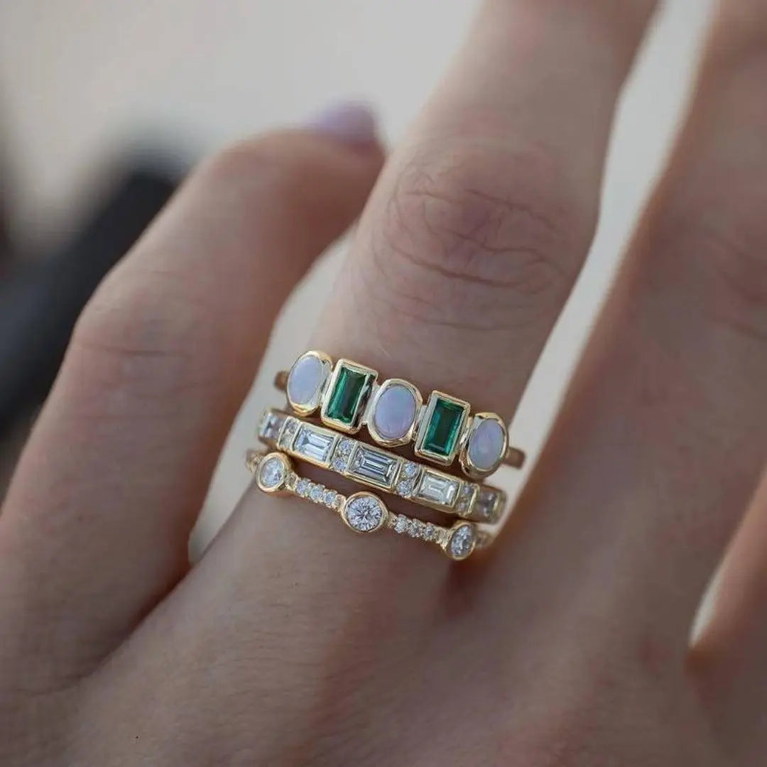 Vintage rings with white and green opal-Westeryn