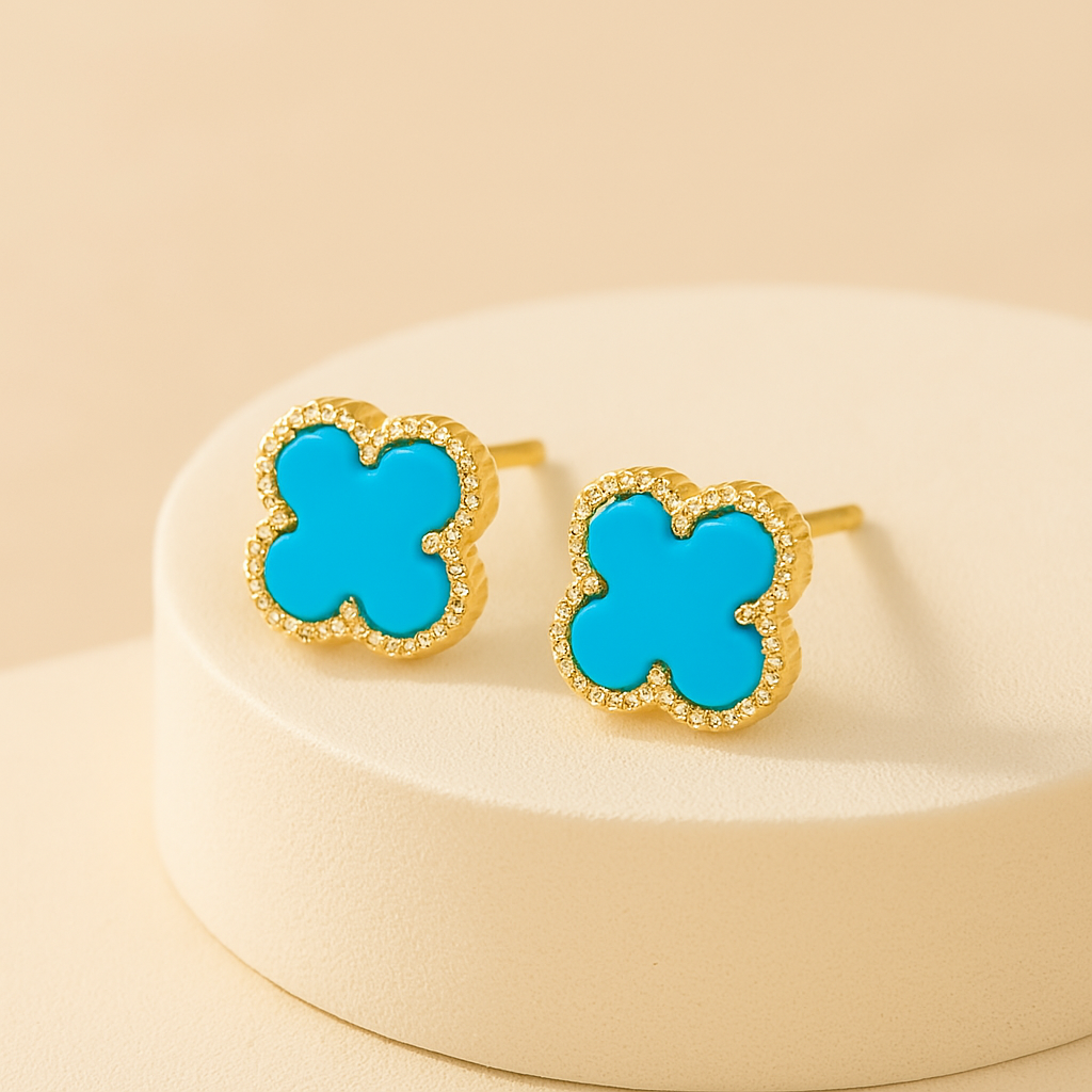 Clover Leaf Earrings in Gold