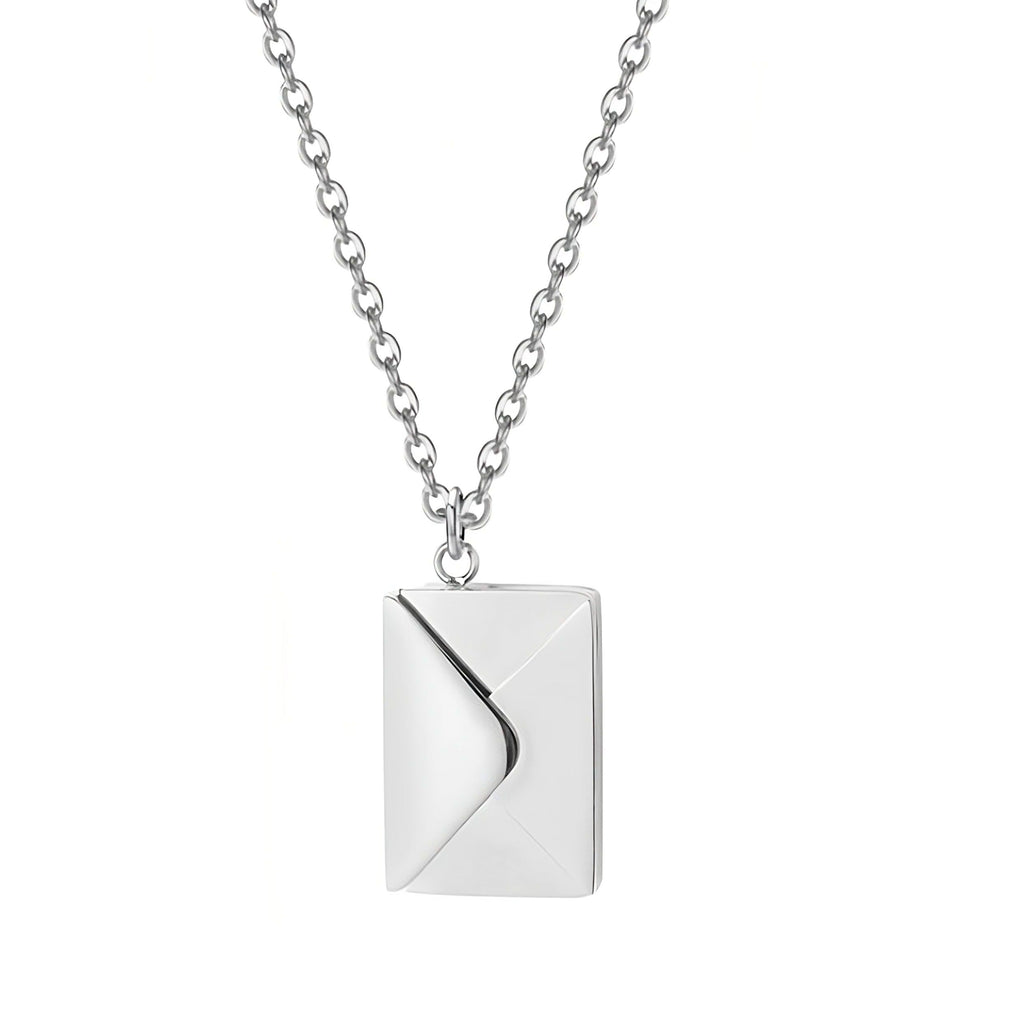 Medallion with Love Letter - Personalized-Westeryn