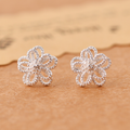 Earrings with a delicate 5-petal flower in silver-Westeryn