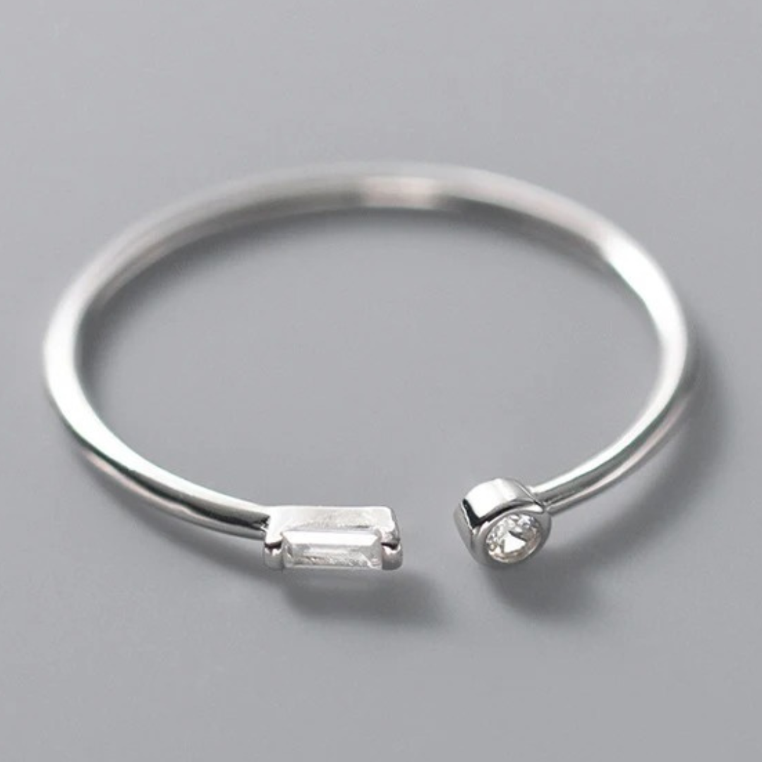 Adjustable Silver Ring with Beautiful Zirconium Stones-Westeryn