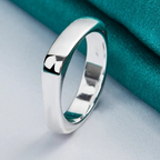 Adjustable Square Ring in Silver-Westeryn