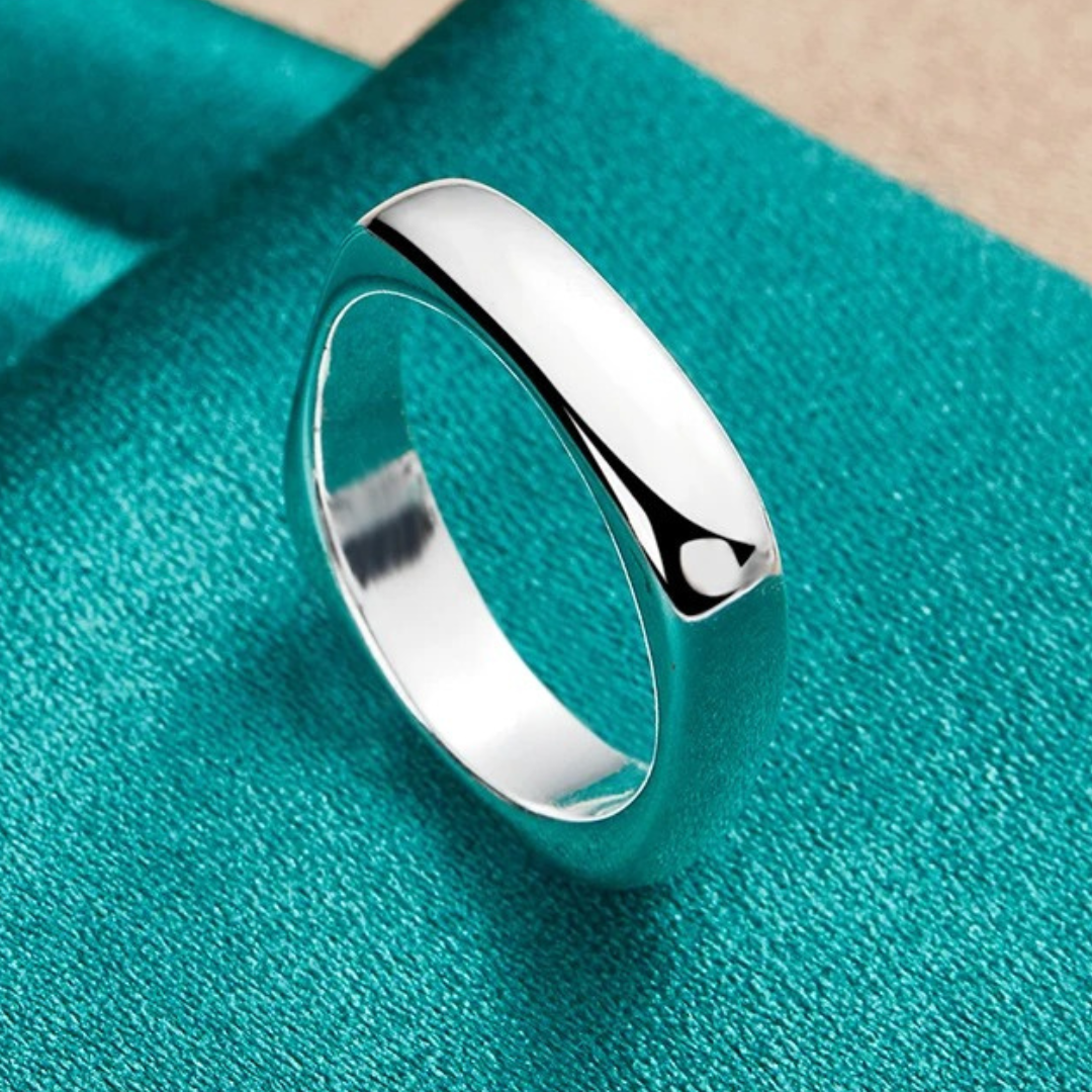 Adjustable Square Ring in Silver-Westeryn