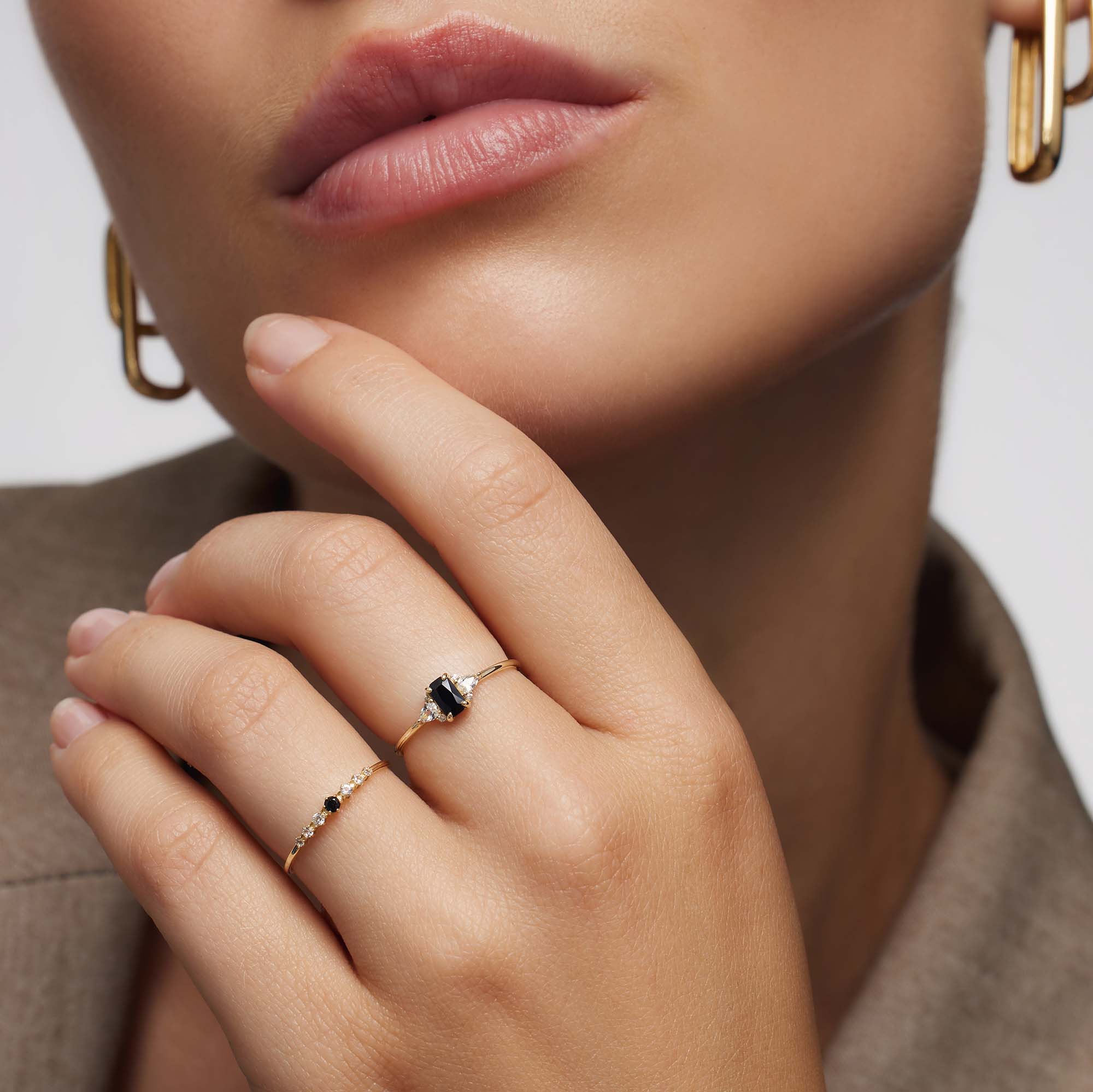 Black Spinel Baguette Ring | Gold-Westeryn