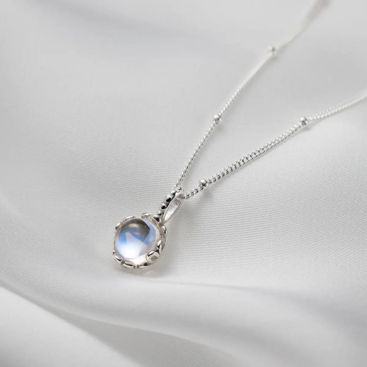 Moonstone Necklace - Round Cut Pendant-Westeryn