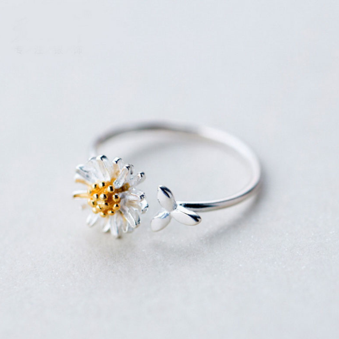 Adjustable Silver Ring with Hand-Painted Daisy