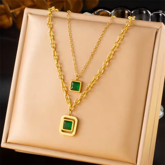 Nyra Valemire Necklace Set