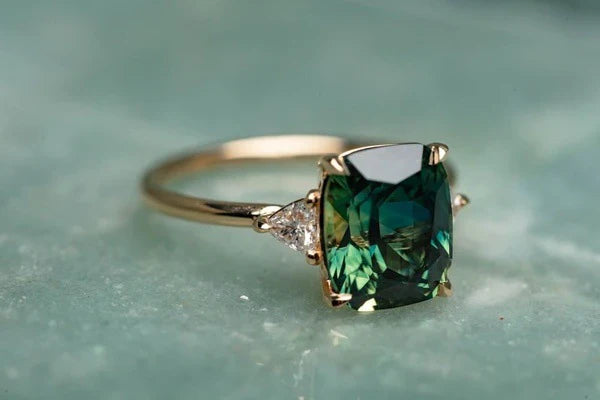 Vintage-Inspired Green Gemstone Gold Ring-Westeryn