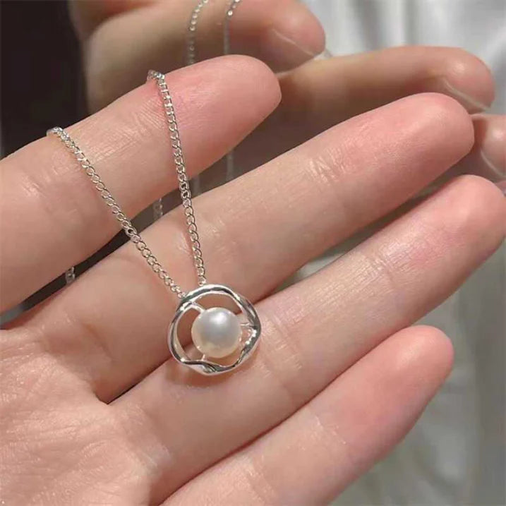 Liselotte Moonstone Necklace-Westeryn