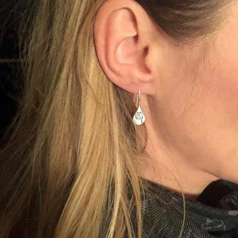 Vintage Silver Flower Earrings-Westeryn