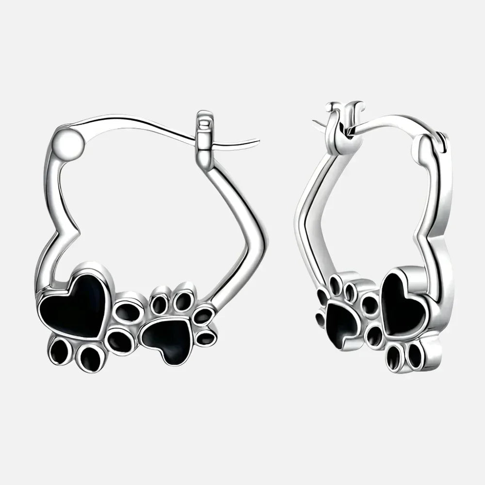 NOVA – Elegant Huggie Earrings with Heart & Paw in Silver Look and Black Enamel for a Stylish Appearance