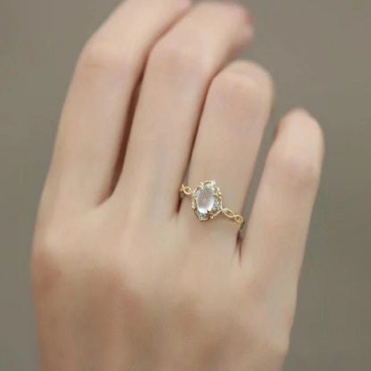 Mathilda Moon Stone -Ring