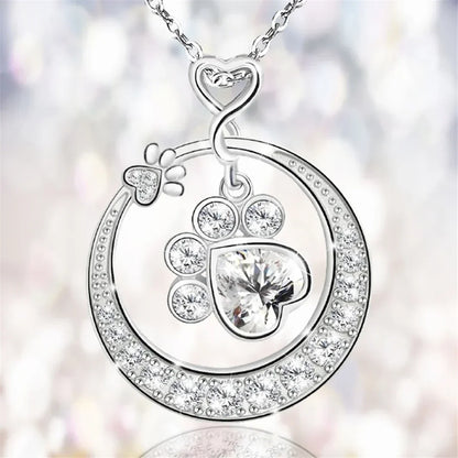 MALIA – Elegant Paw Necklace made of 925 Sterling Silver with Sparkling Zirconia for Stylish Accents