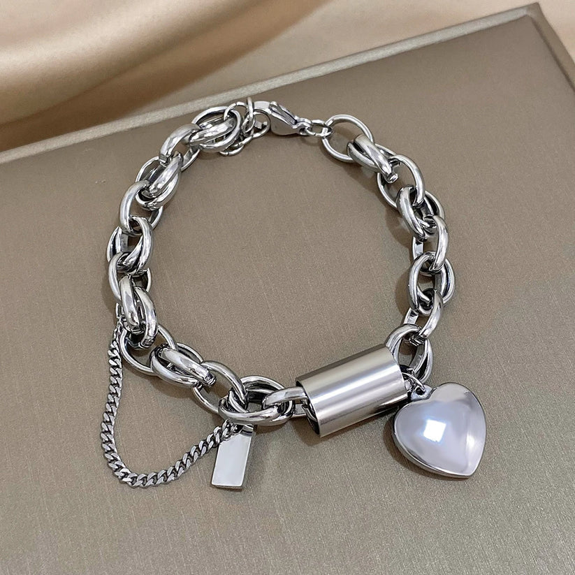 Heartened Chunky Bracelet | Gold-Westeryn