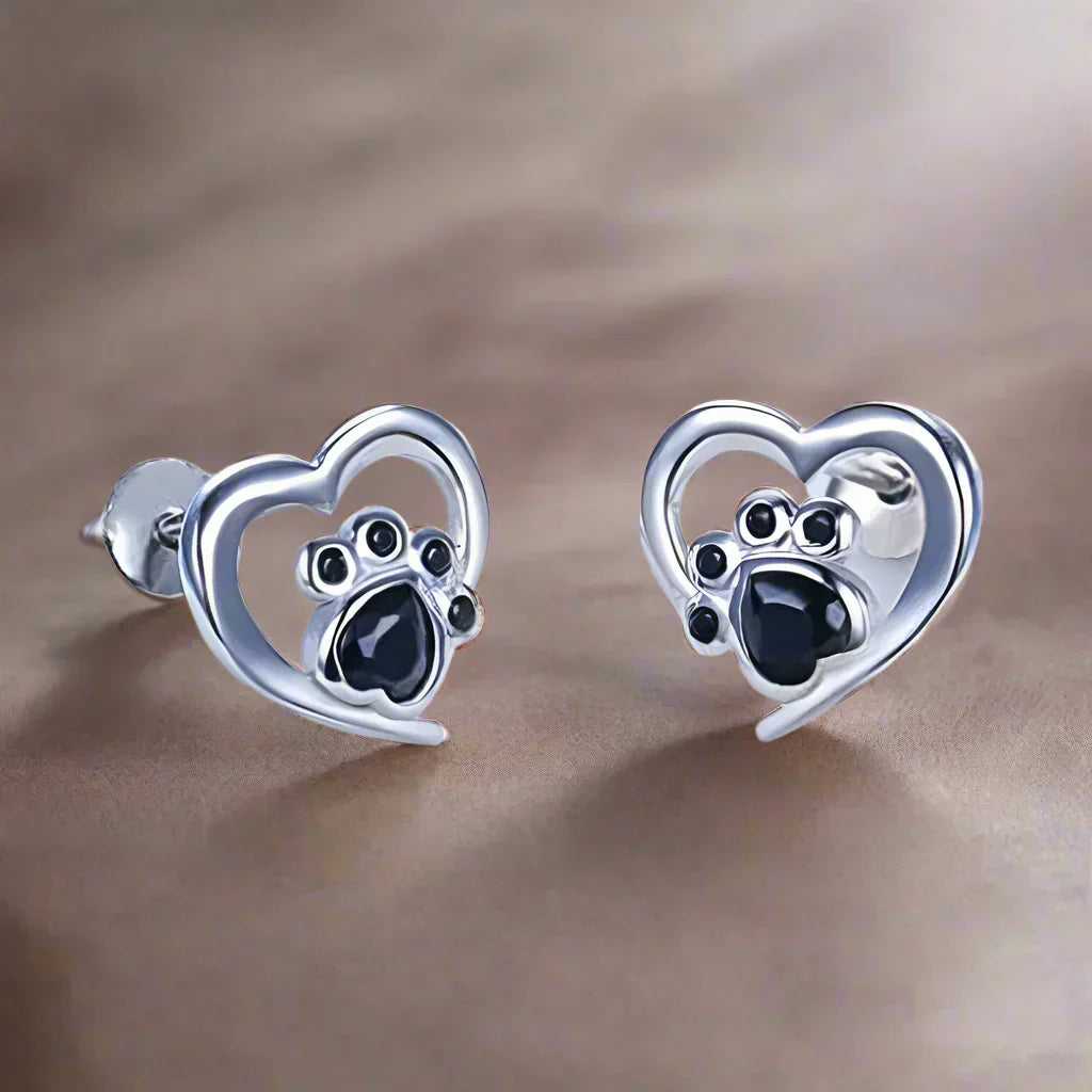 NORA – Elegant Heart-Paw Stud Earrings with Sparkling Black Crystal for Stylish Accents-Westeryn