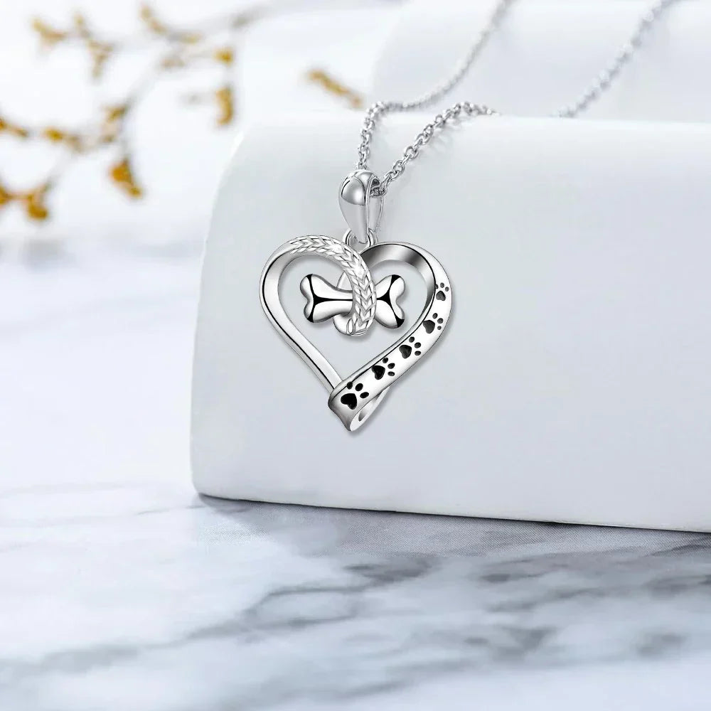 2-Piece Jewelry Set with Paw-Westeryn