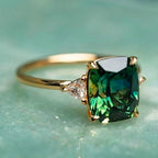 Luck - Green Zirconia Ring in Gold-Westeryn