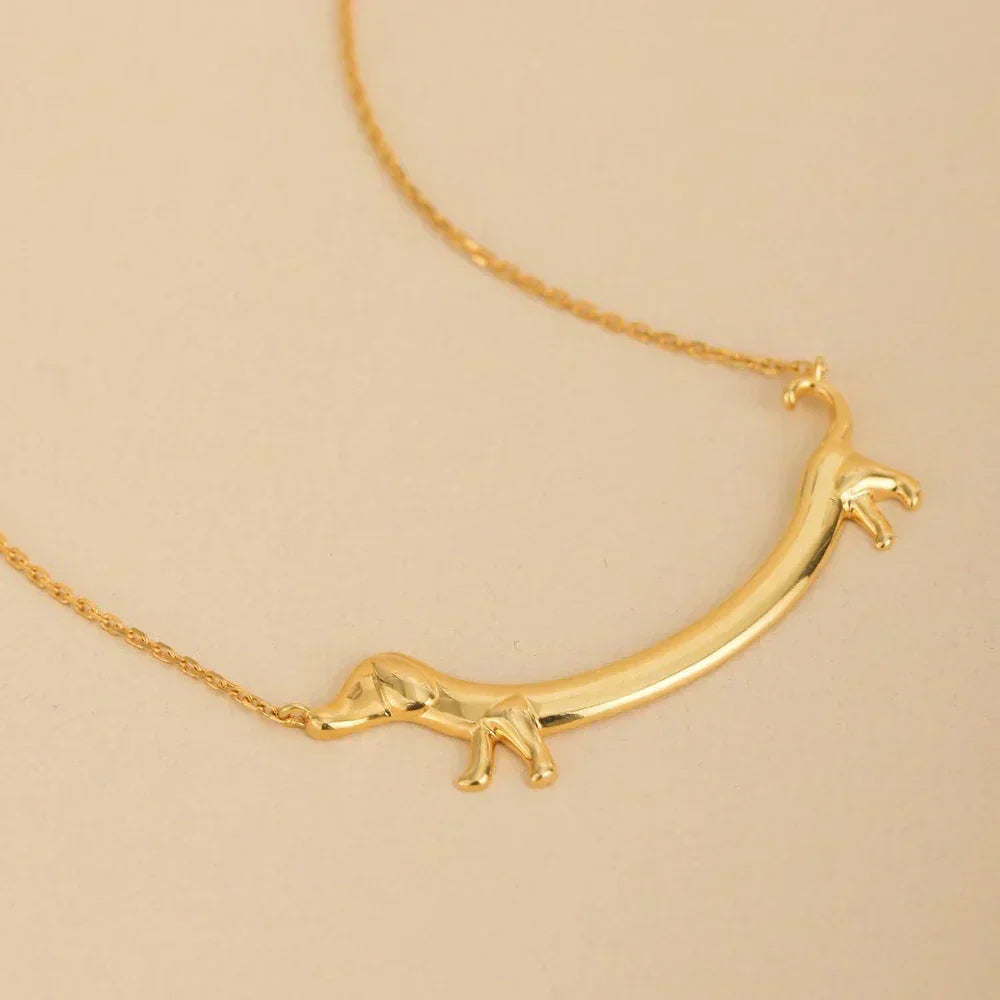 LILOU – Elegant Dachshund Necklace in Stylish Gold Look-Westeryn