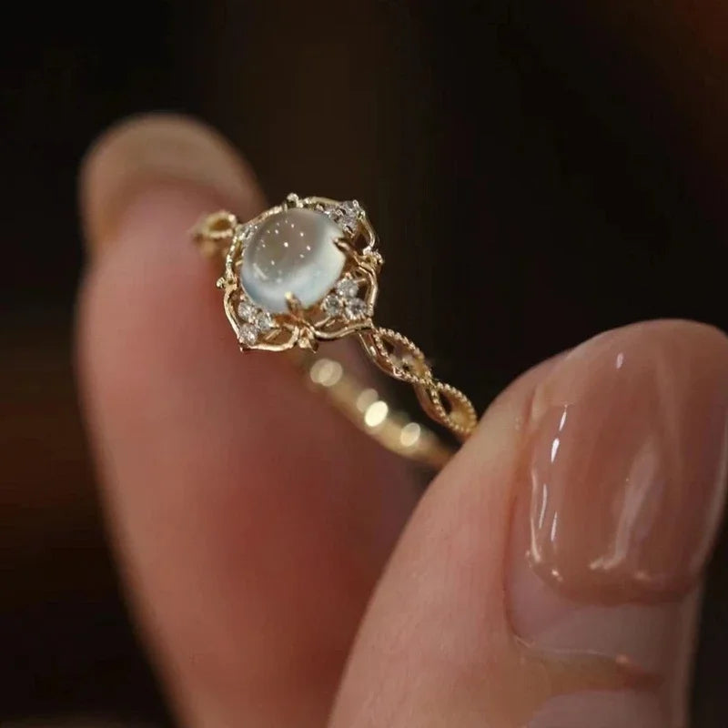 Mathilda Moon Stone -Ring