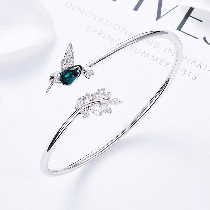 AYANA – Elegant Adjustable Hummingbird Ring with Sparkling Rhinestone-Westeryn