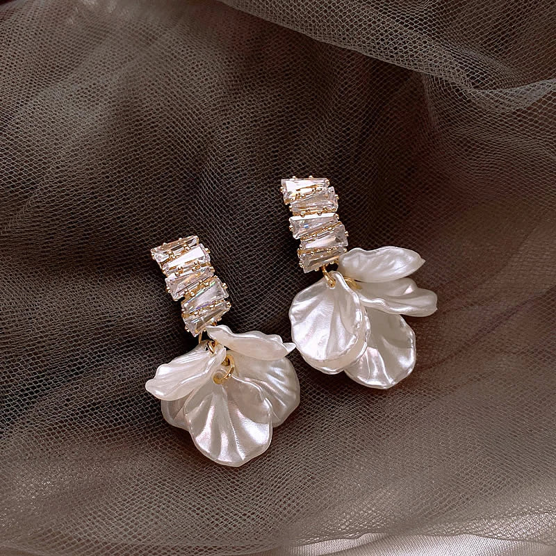 Exquisite Gold Petal Earrings in White | Gold-Westeryn