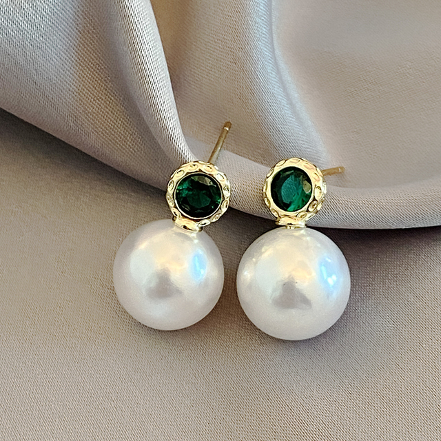 Pearl Earrings with Green Crystal-Westeryn