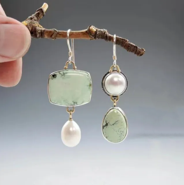 Vintage Green Stone Bead Earrings-Westeryn