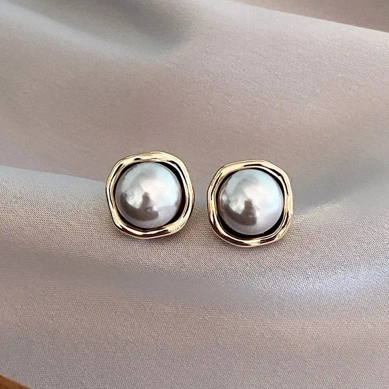Elegant black pearl earrings-Westeryn