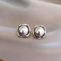 Elegant Black Pearl Earrings-Westeryn