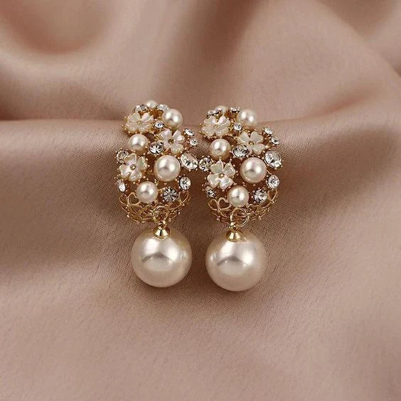 Elegant Flower Pearl Earrings | Gold-Westeryn
