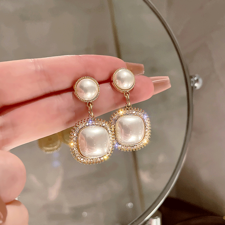Elegant Bright Square Pearl Earrings-Westeryn