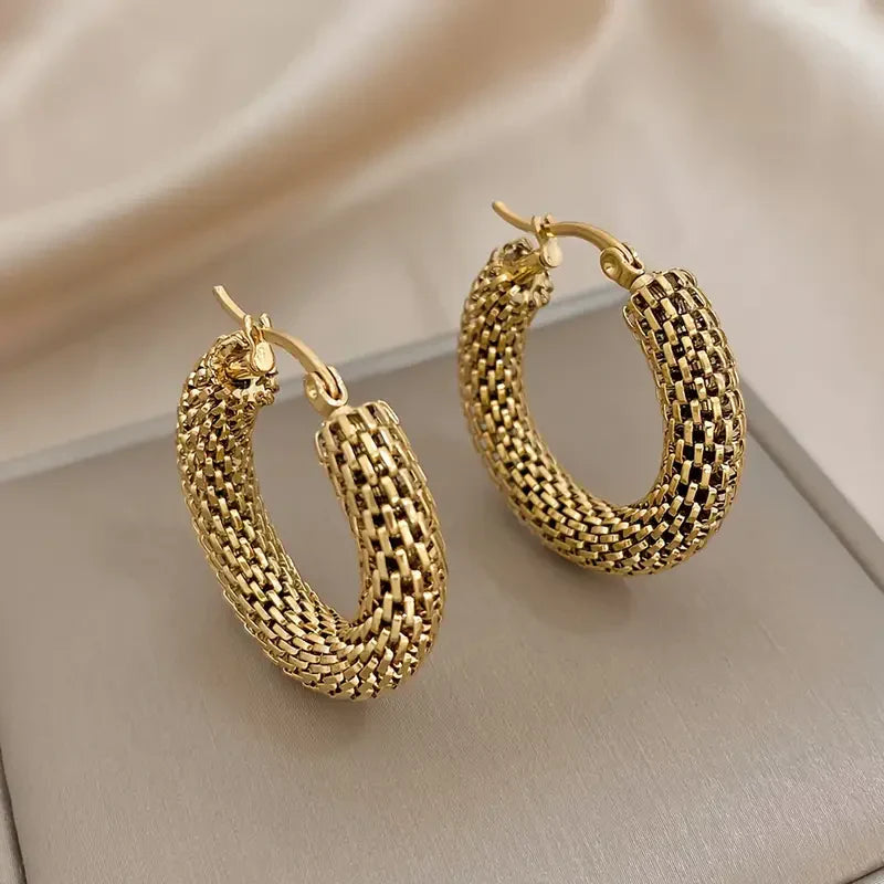 Golden Tide Hoop Earrings | Gold-Westeryn