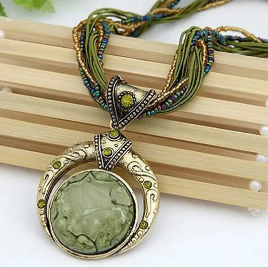 Verdant Gleam Necklace | Gold