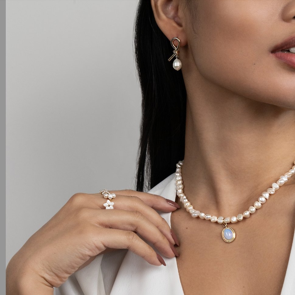 Knot Gold & Freshwater Pearls Earrings-Westeryn