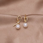Knot Gold & Freshwater Pearls Earrings-Westeryn
