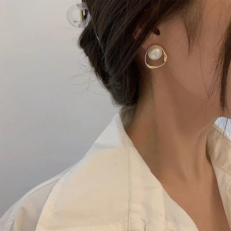 Emma Vintage Pearl Earrings-Westeryn
